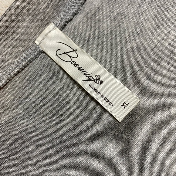 ‼️ 2 for $20 ‼️  Beeuniq XL gray top - Picture 3 of 4